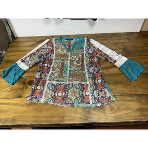 Calessa Tunic Top Shirt Blouse Size Small Flare Sleeve Crochet Lace Womens